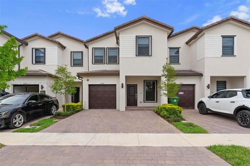 15983 Sw 2nd Pl, Pembroke Pines, FL, 33027-1455 | Card Image