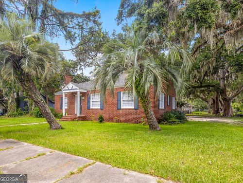 805 1st Ave, Brunswick, GA, 31520-8232 | Card Image