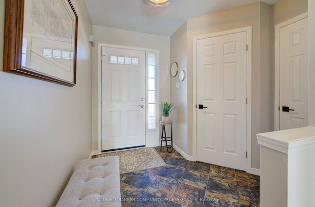 12 Gage St, House attached with 3 bedrooms, 2 bathrooms and 1 parking in Grimsby ON | Image 5