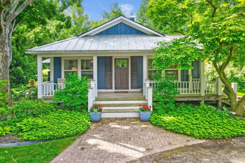 283 Wiley Rd, Douglas, MI, 49406-5169 | Card Image