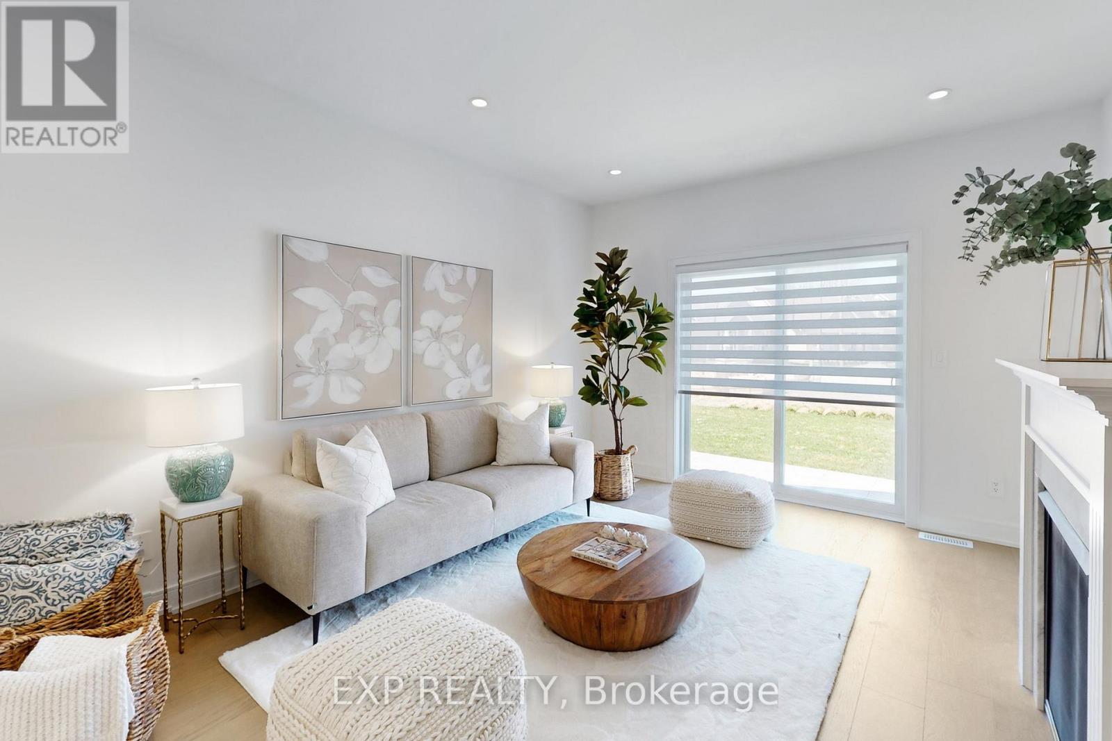 Residential in Georgina (Sutton & Jackson's Point) 4