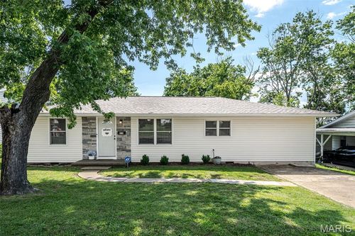 414 Koelling Ave, Union, MO, 63084-1911 | Card Image