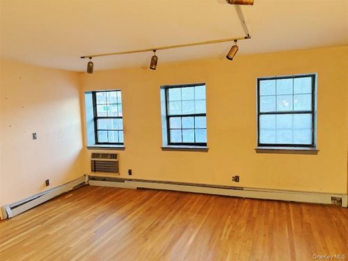 h1-7817 153rd Ave, Howard Beach, NY, 11414-1861 | Card Image