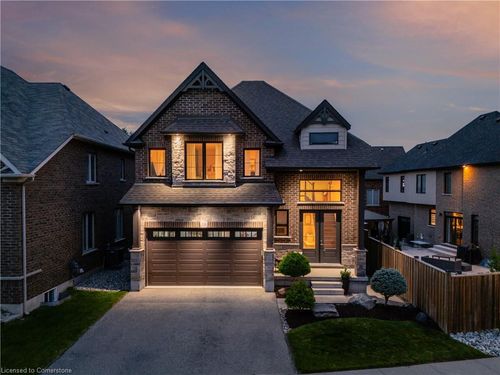 204 Evens Pond Cres, Kitchener, ON, N2R0B7 | Card Image