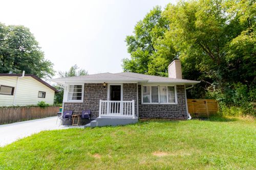 907 & 907 1/2 14th Avenue Sw, Rochester, MN, 55902 | Card Image