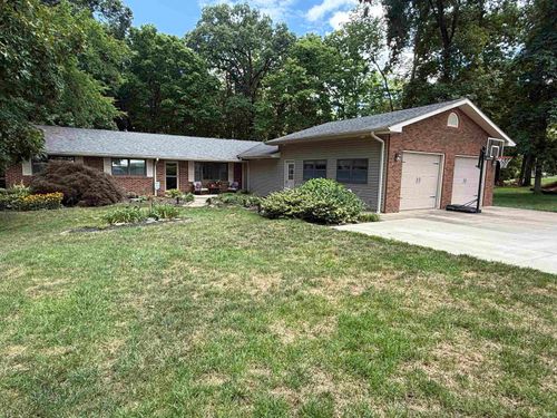 11684 Huckleberry Rd, Lawrenceville, IL, 62439-4372 | Card Image