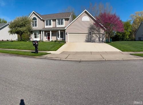 601 Finch Drive, South Bend, IN, 46614-6827 | Card Image