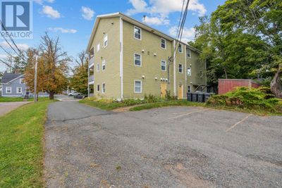 154 Cumberland St, Condo with 2 bedrooms, 1 bathrooms and null parking in Charlottetown PE | Image 2