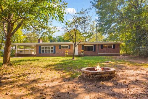 127 Brevard St, Maysville, GA, 30558-1825 | Card Image