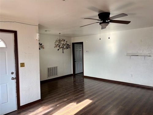 632 Circle Dr, Watonga, OK, 73772-2638 | Card Image