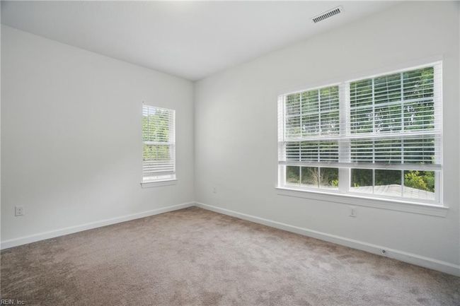 637 Middleton Way, House other with 5 bedrooms, 4 bathrooms and null parking in Chesapeake VA | Image 32