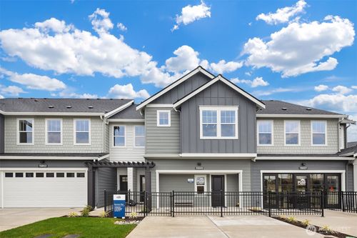 15806 23rd Ave Ne, Marysville, WA, 98271-2107 | Card Image
