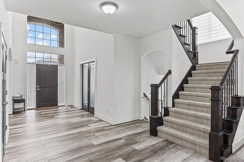 55135 Hanford Court, Utica, MI, 48316 | Card Image