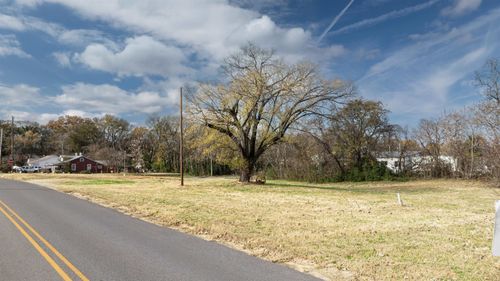 108 N Hook St, Tuscumbia, AL, 35674-1830 | Card Image