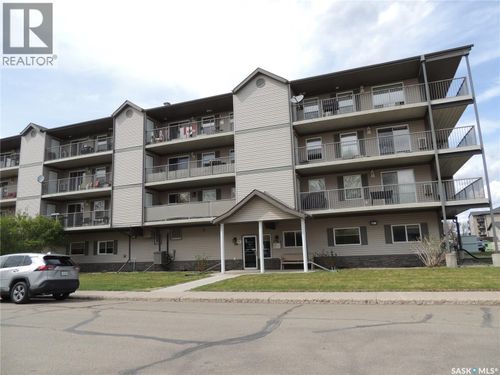407-701 Henry St, Estevan, SK, S4A2B7 | Card Image