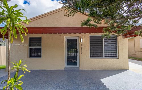 1852 Nw 85th St, Miami, FL, 33147-4268 | Card Image