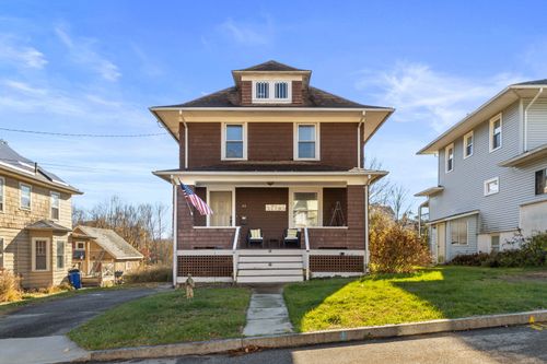 23 Whittlesey St, New London, CT, 06320-3829 | Card Image