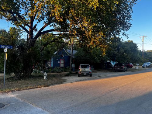 902 N 9th St, Midlothian, TX, 76065-2710 | Card Image