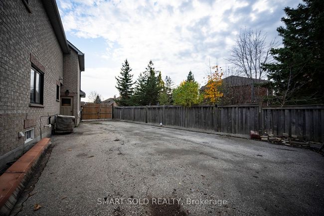 58 Helmsdale Ave, House other with 5 bedrooms, 4 bathrooms and 9 parking in Maple ON | Image 46