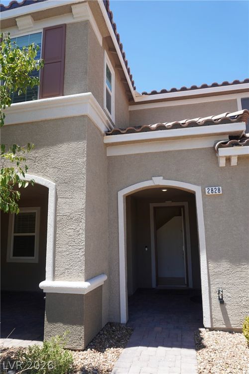 2828 Alenga St, Henderson, NV, 89044-1703 | Card Image