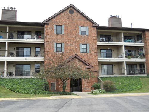 apt-206-631 Hapsfield Ln, Buffalo Grove, IL, 60089-4718 | Card Image