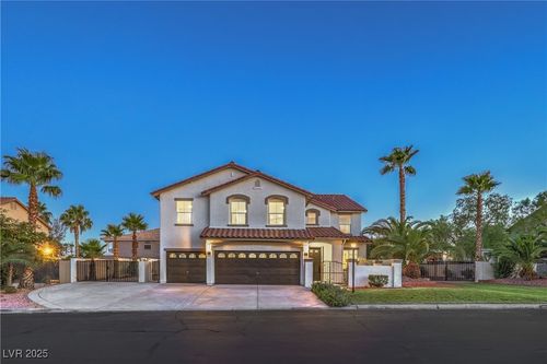 8909 Mount Hood Ct, Las Vegas, NV, 89129-3670 | Card Image