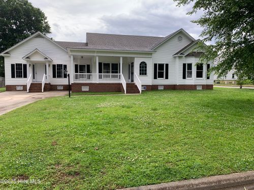 3700 Trace Dr W, Wilson, NC, 27893-8347 | Card Image