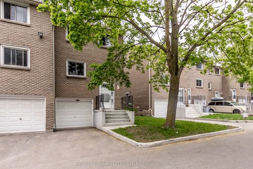 7-121 Morgan Ave, Kitchener, ON, N2A2M4 | Card Image