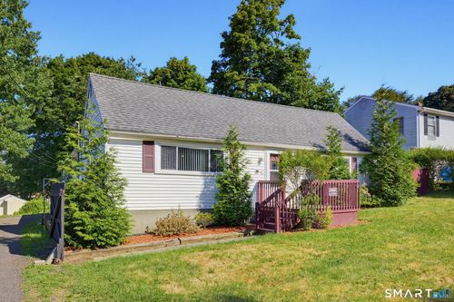 31 Ann St, East Haven, CT, 06513-2602 | Card Image
