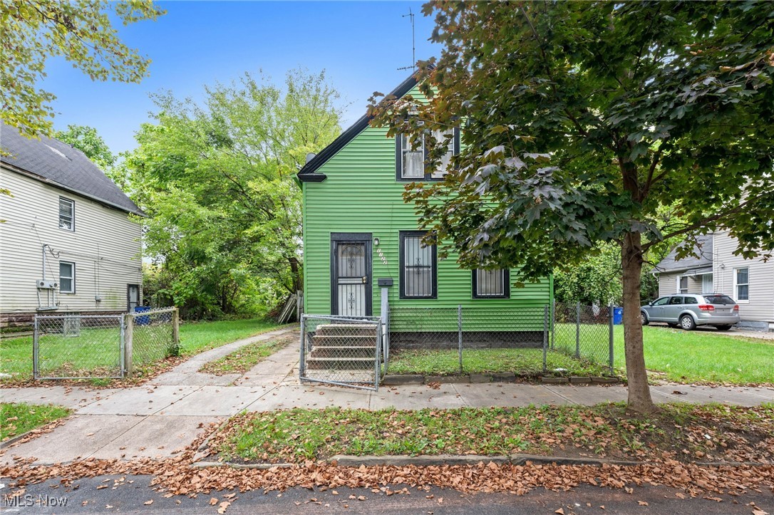 72nd St, Cleveland, OH 44103