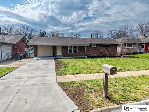 1641 N 76th St, Lincoln, NE, 68505-3005 | Card Image