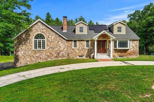 224 New Boston Rd, Goffstown, NH, 03045-2036 | Card Image