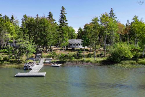 53 Leonard Dr, Mattatall Lake, NS, B0K1V0 | Card Image