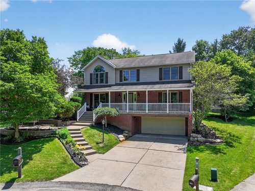 156 Dodd Dr, Washington, PA, 15301-9527 | Card Image