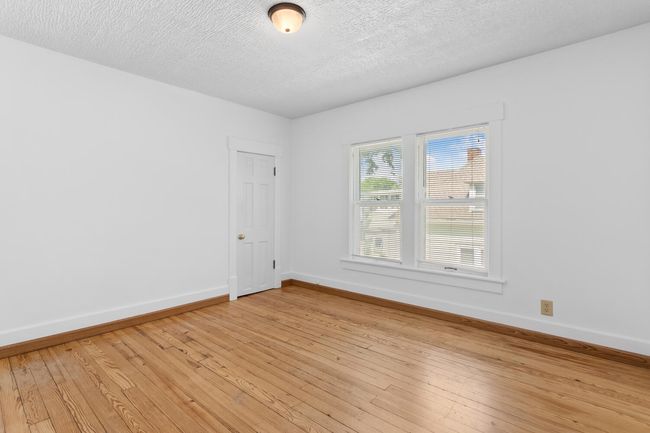 808 W Green St, House other with 5 bedrooms, 2 bathrooms and 2 parking in Champaign IL | Image 34