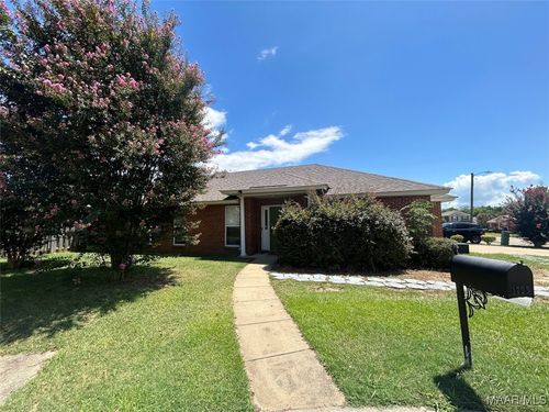 1725 Young Pointe Blvd, Montgomery, AL, 36106-3066 | Card Image