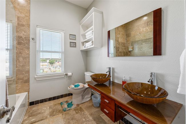Guest bathroom #2 | Image 41
