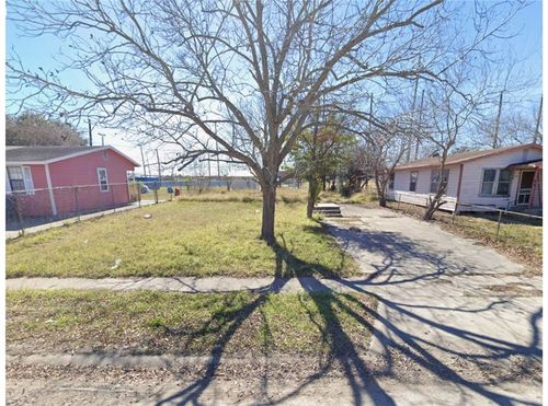 1821 Juarez Street, Corpus Christi, TX, 78416 | Card Image
