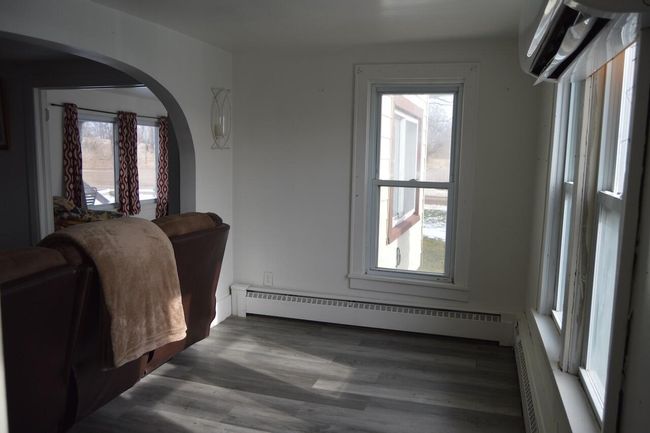 Den | Image 7
