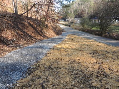 3025 Hickory Dr, Pigeon Forge, TN, 37863-4310 | Card Image