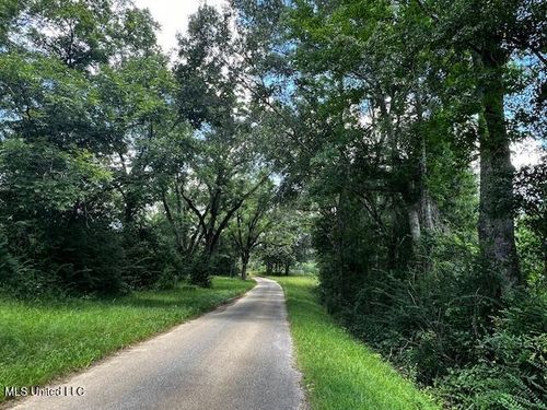 1138 County Road 13, Louin, MS, 39338-4644 | Card Image