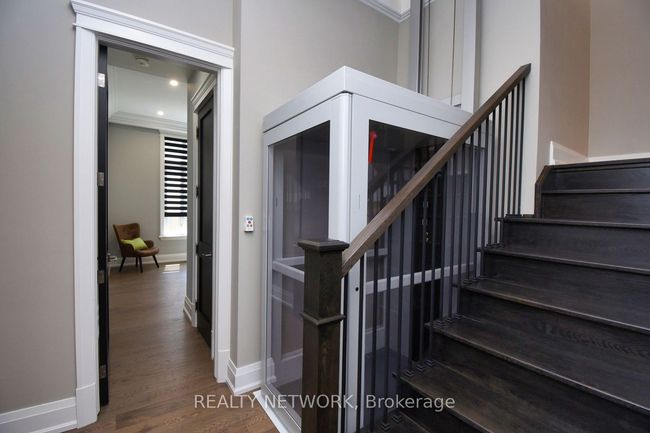 68 Mountain Brow Blvd, House other with 6 bedrooms, 6 bathrooms and 8 parking in Hamilton ON | Image 5