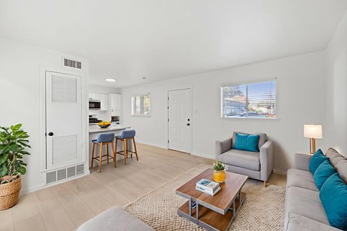 apt-108-806 E 13th St, Georgetown, TX, 78626-7001 | Card Image