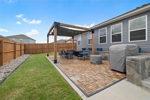 920 Queen St, Centerton, AR, 72719-3004 | Card Image