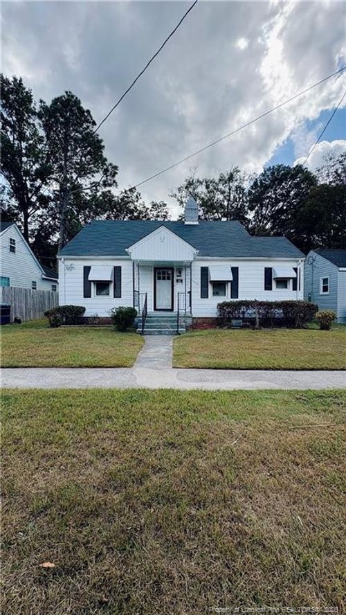 1105 Colonial Ave, Greenville, NC, 27834-1828 | Card Image