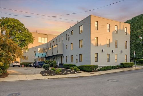 g-1-5708 Walnut St, Shadyside, PA, 15232-2542 | Card Image