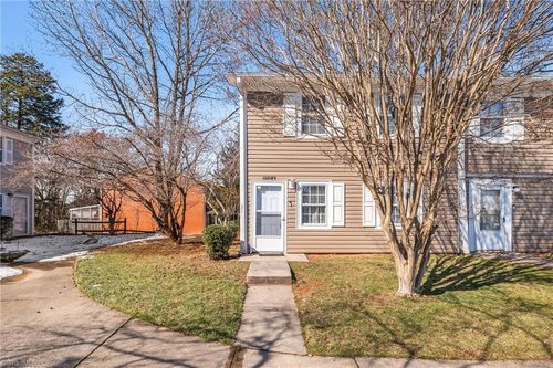 5735 Bramblegate Rd, Greensboro, NC, 27409-3008 | Card Image