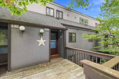 138 Cross Country Ln, Tannersville, PA, 18372-7707 | Card Image