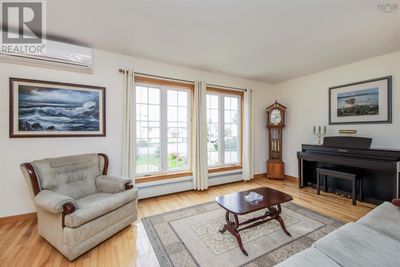 56 Blair Ave, House other with 4 bedrooms, 2 bathrooms and null parking in Tatamagouche NS | Image 2