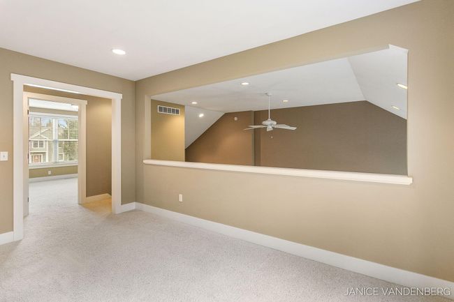 49-web-or-mls-3022-jamesway-ave | Image 36